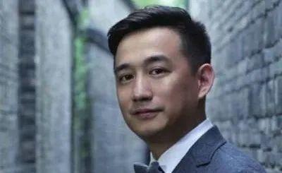 娱乐君吃瓜黄磊是谁